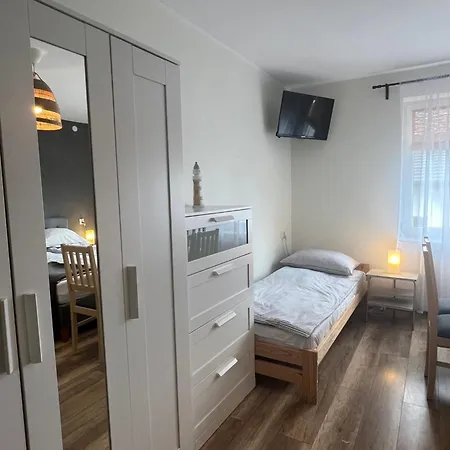 Pokoje Goscinne Rest Karwia Exterior foto